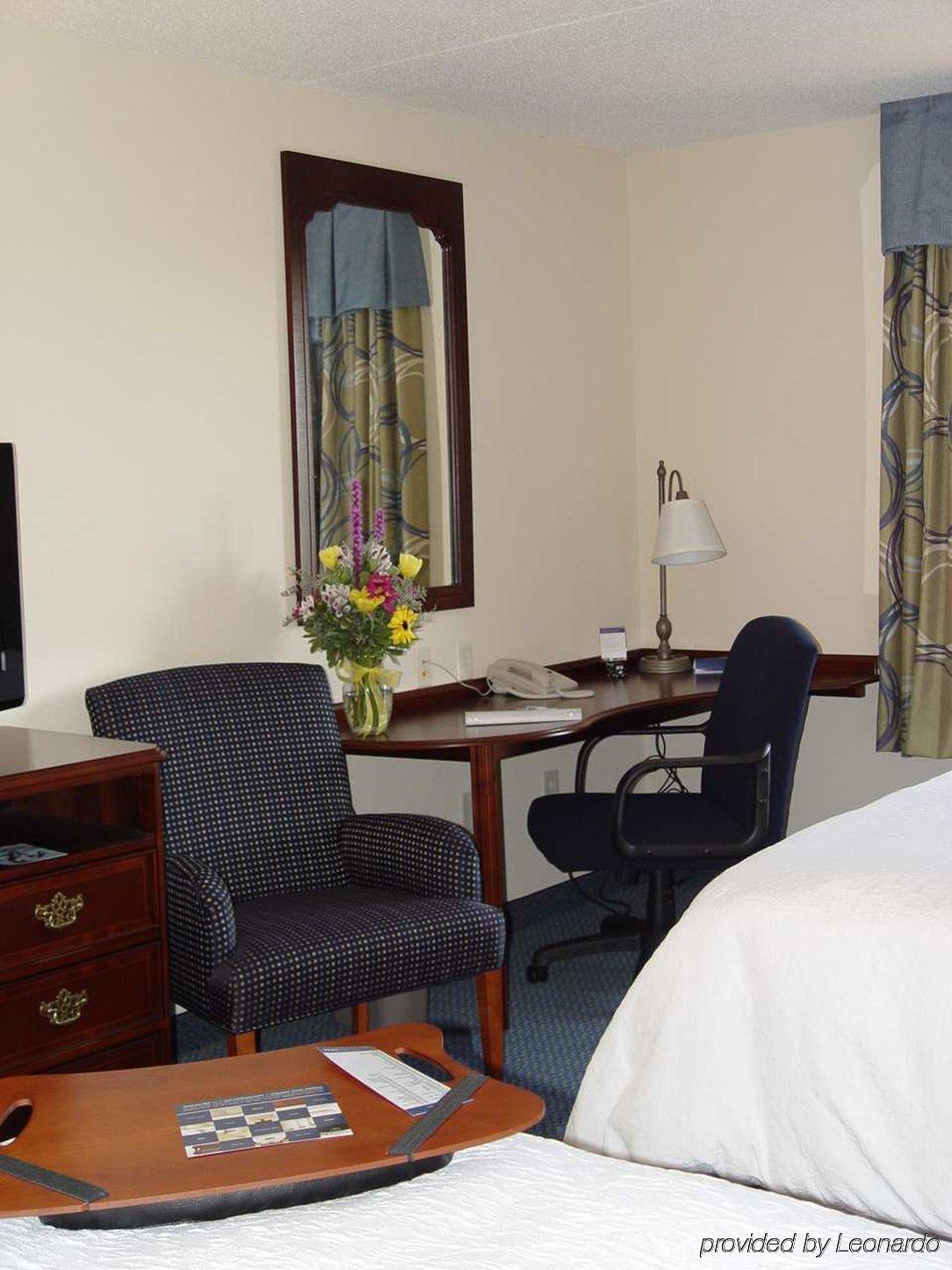 Hampton Inn Harrisonburg South Oda fotoğraf